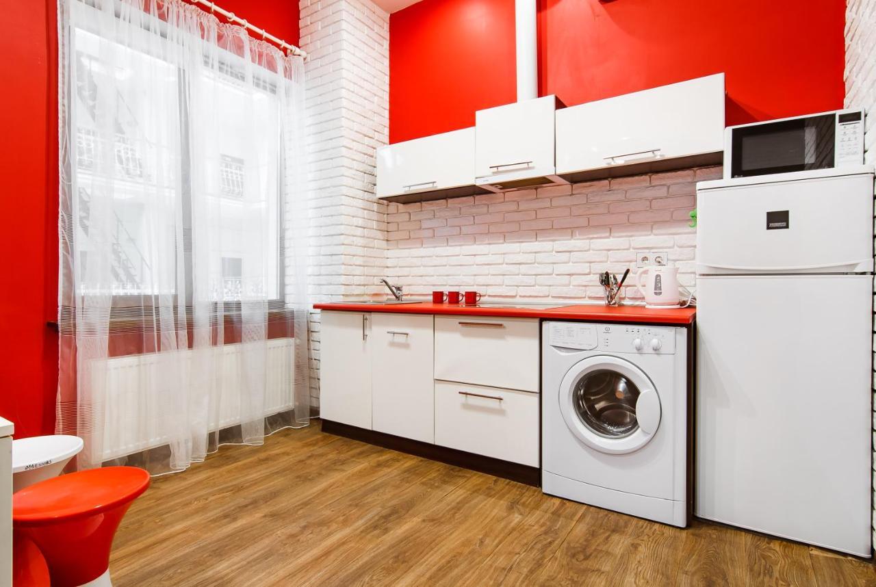Modern In The Center In A New Building Apartment *